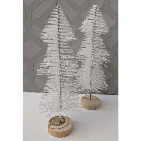 Lot of 4 White Bottle Brush Christmas Trees 9in/22.86cm Brand New Without Tags - Picture 3 of 4